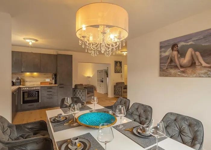 Sweethome - Dah03 - Luxus Pur Apartment, Kueche, Tv